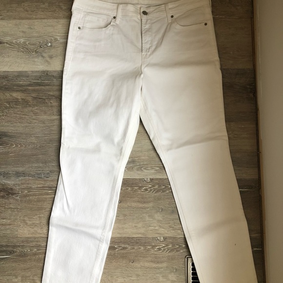 Old Navy Power Straight High Rise Size 14 Jeans - Picture 1 of 4